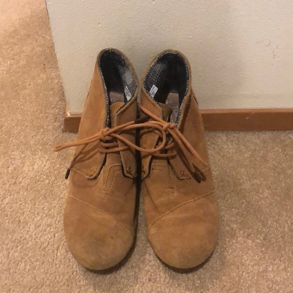 toms tan suede wedge booties